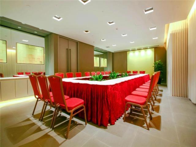 Jinjiang Inn Nanjing Road Pedestrian Streeteast Asia Hotel Shanghai Exterior photo