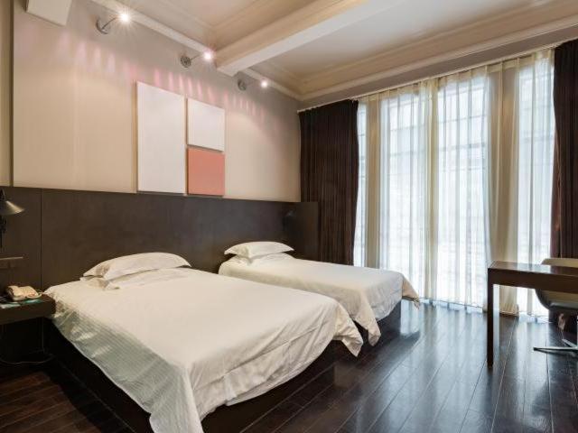 Jinjiang Inn Nanjing Road Pedestrian Streeteast Asia Hotel Shanghai Exterior photo