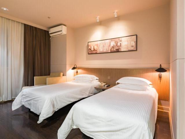 Jinjiang Inn Nanjing Road Pedestrian Streeteast Asia Hotel Shanghai Exterior photo