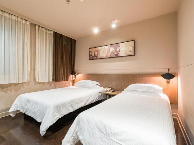 Jinjiang Inn Nanjing Road Pedestrian Streeteast Asia Hotel Shanghai Exterior photo